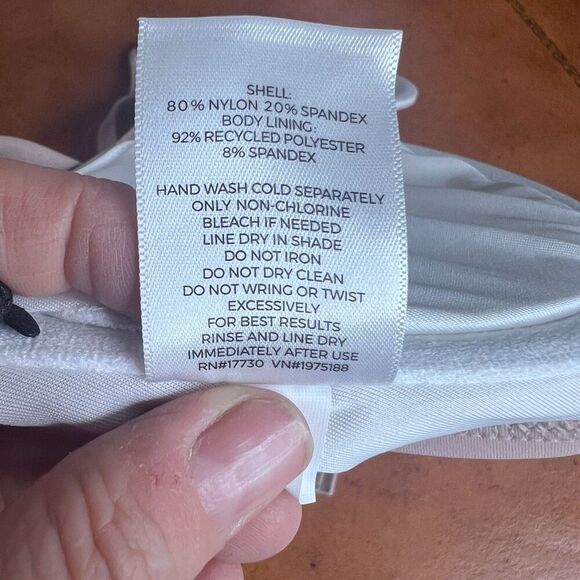 Shade & Shore NWT Blush Pink Boned Tie Neck Bikini Top Size 34D - Picture 10 of 11